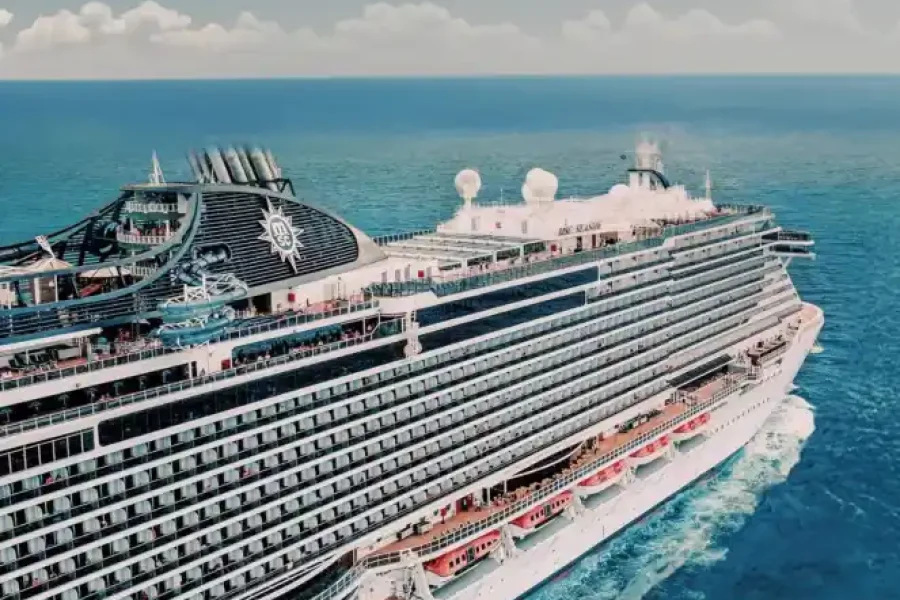 من ايطاليا الي اليونان وتركيا (‌‌MSC Divina‌‌)