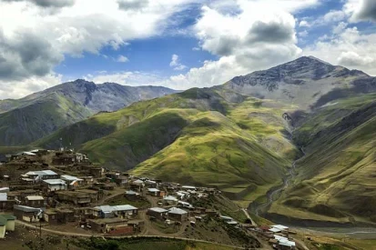 Xinaliq_1