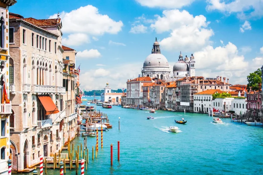 7 أيام إيطاليا