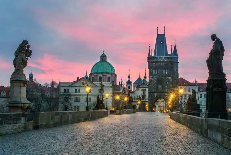 اليوم السادس :براغ