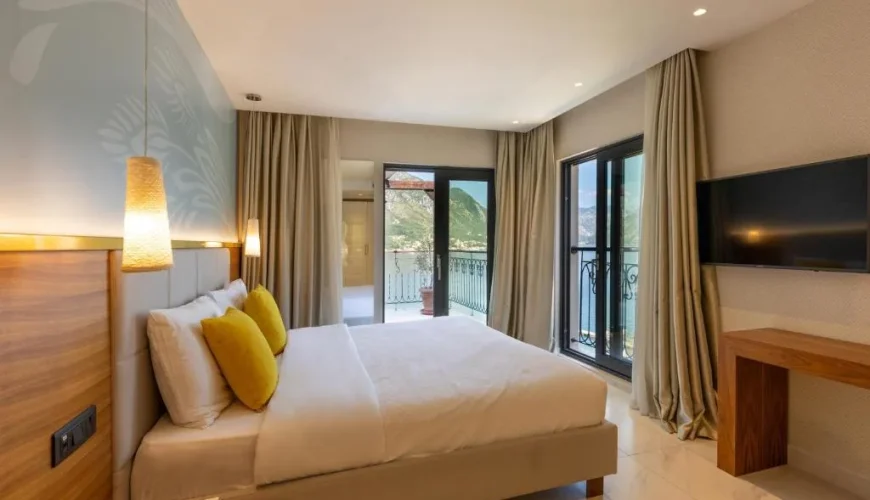 Huma Kotor Bay Hotel
