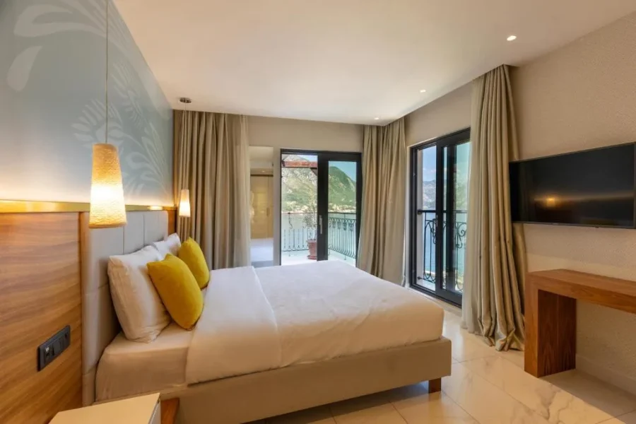 Huma Kotor Bay Hotel